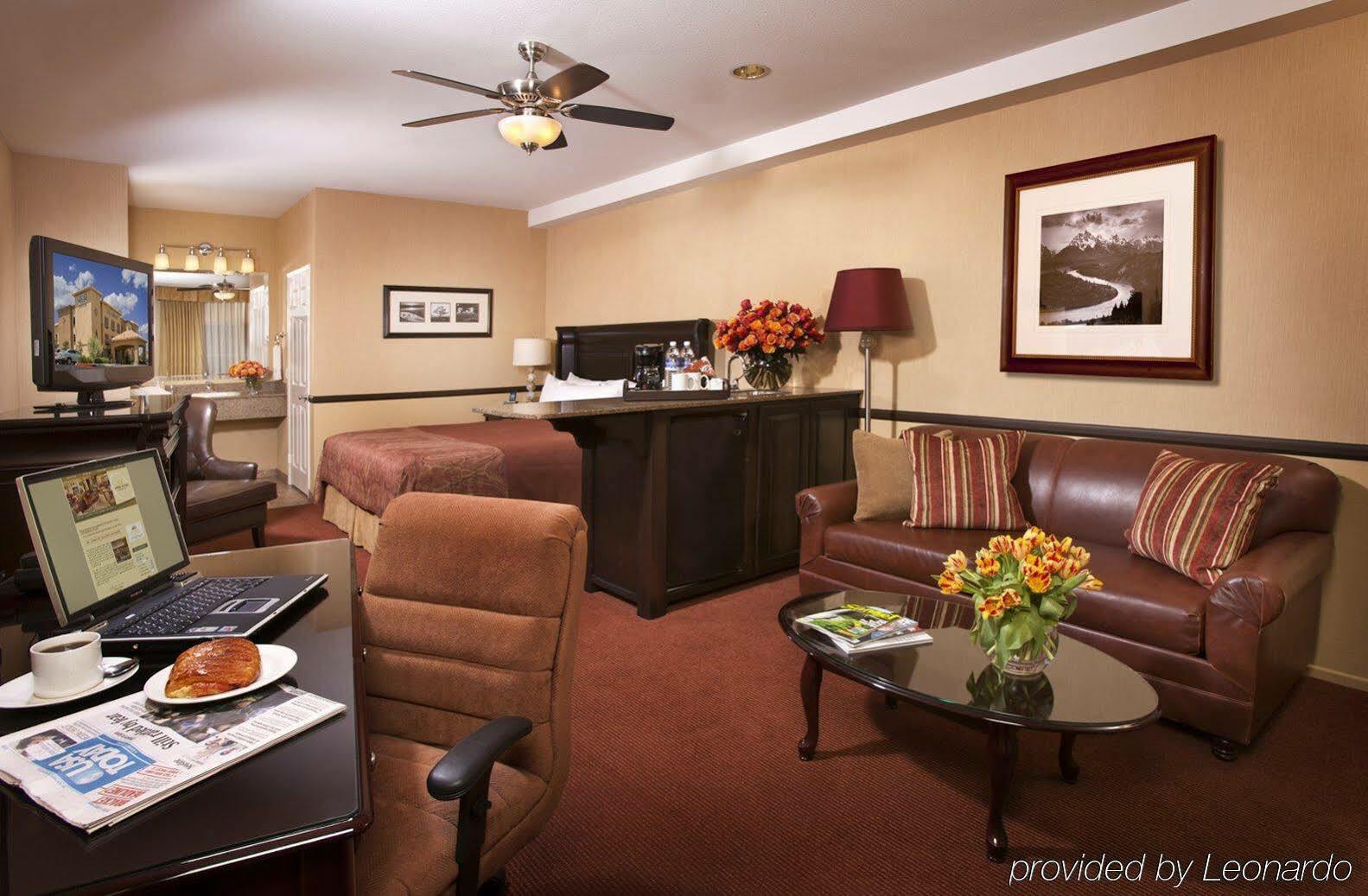 Best Western Corona Hotel & Suites Exteriér fotografie